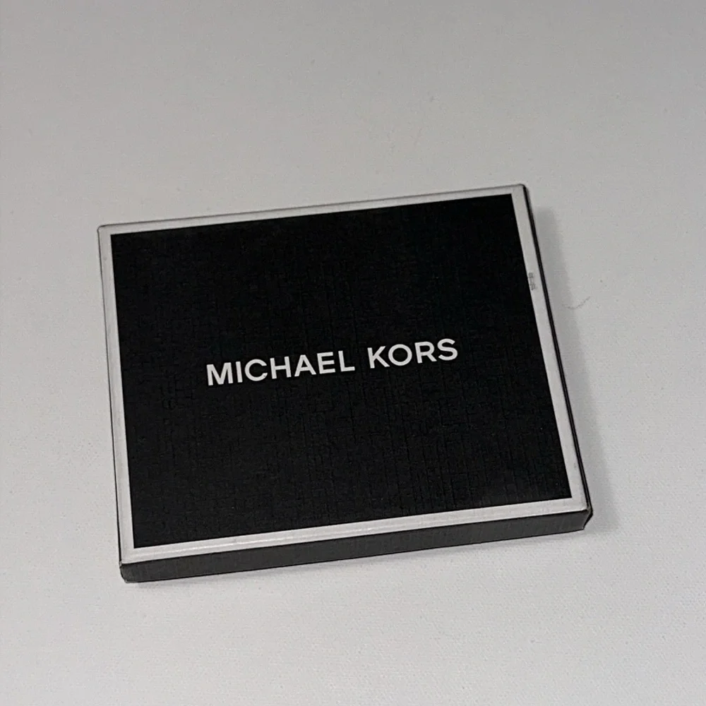 NEW MICHAEL KORS MENS WALLET